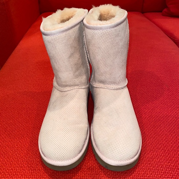 UGG Shoes - UGG Classic Short Boot